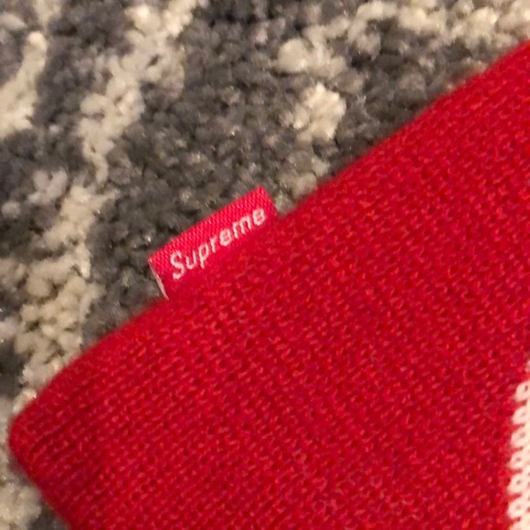 Vintage supreme  red “fuck em!” Beanie - Picture 2 of 3